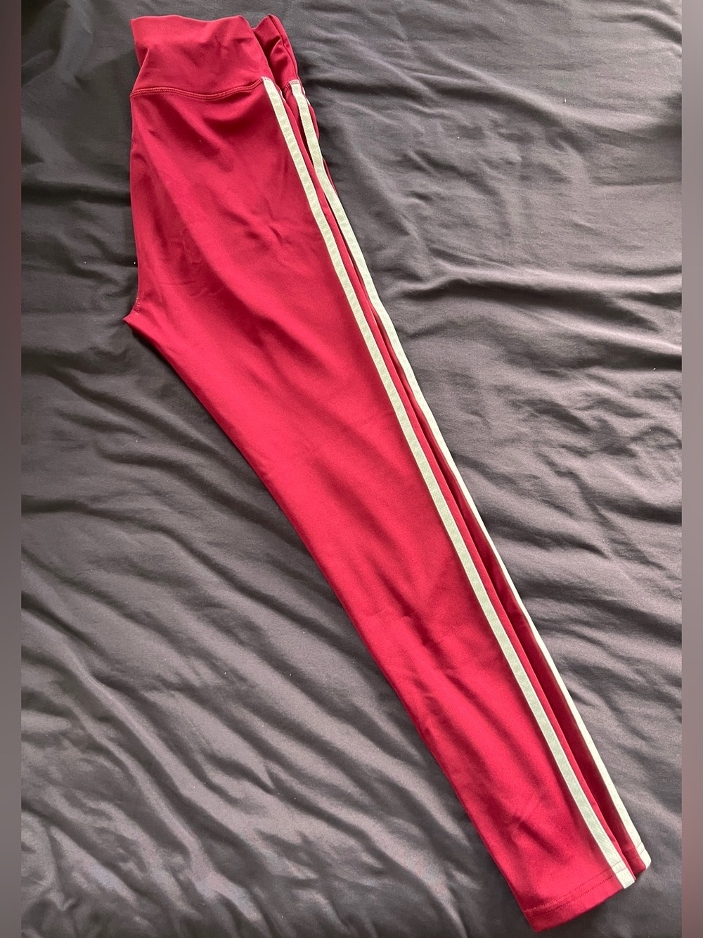 Small size womens legging maroon